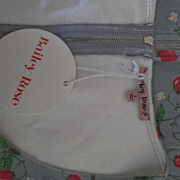 BAILEY ROSE. - Picture 6 of 6